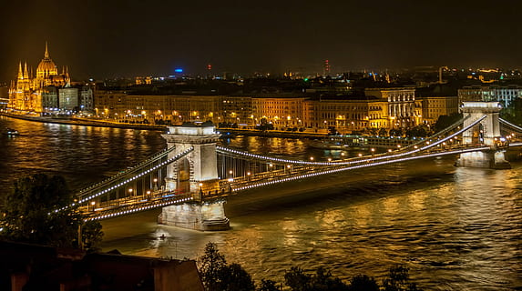 Grand view of Széchenyi Chain Bridge in Budapest, Hungary, architecture HD wallpaper