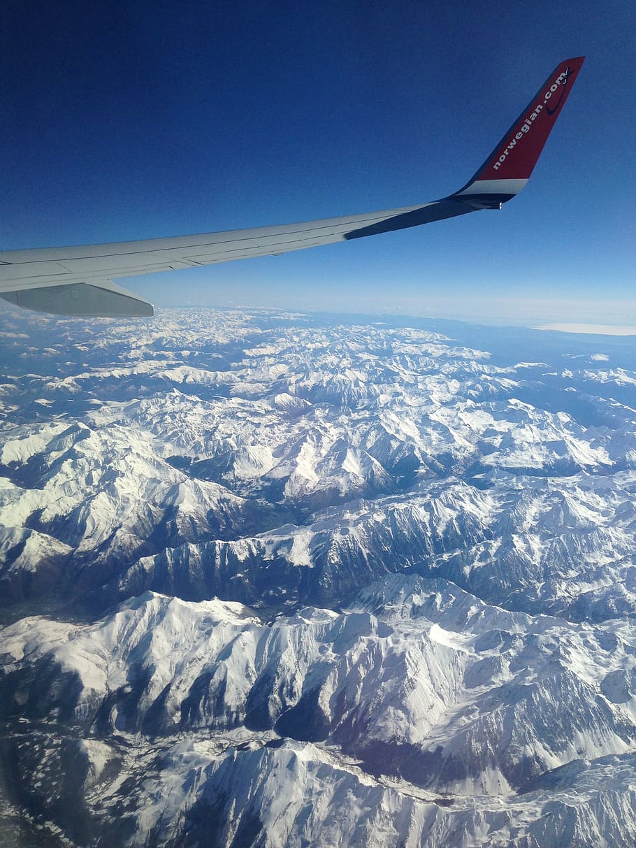 fly, pyrenees, summit, snow, mountain summit, pico aneto, panorama HD wallpaper