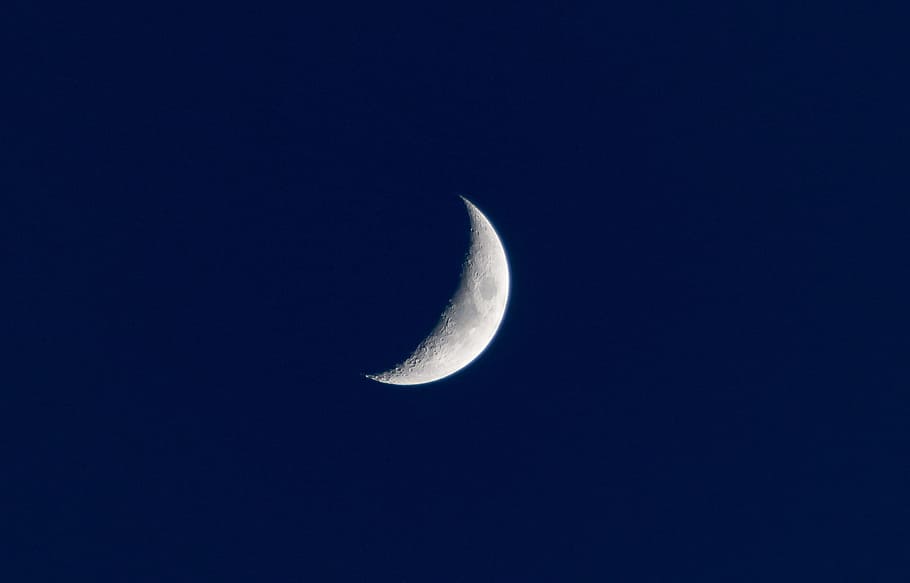 low light photography of crescent moon, quarter moon, nature HD wallpaper