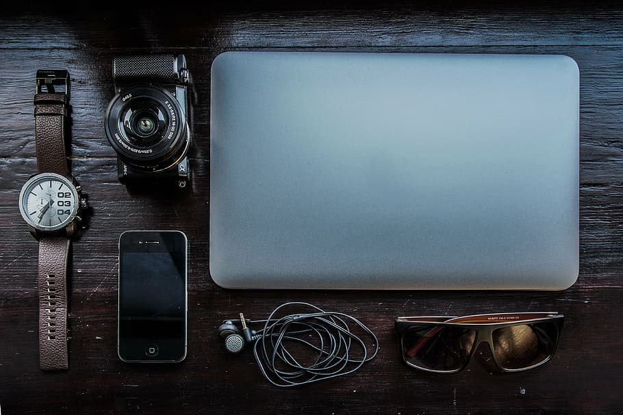 apple, camera, desk, glasses, headphones, iphone, macbook, technology HD wallpaper