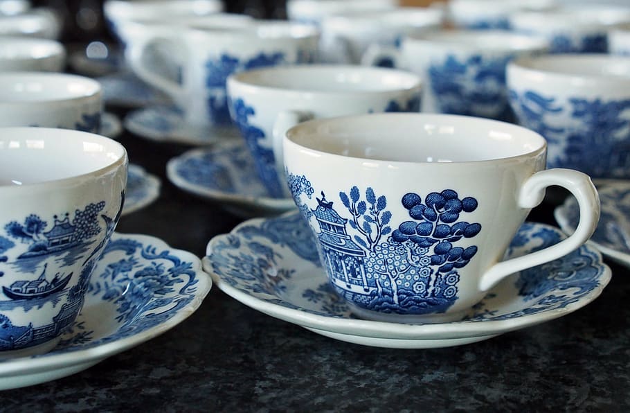 white and blue ceramic teacups and saucers, drink, hot, beverage HD wallpaper