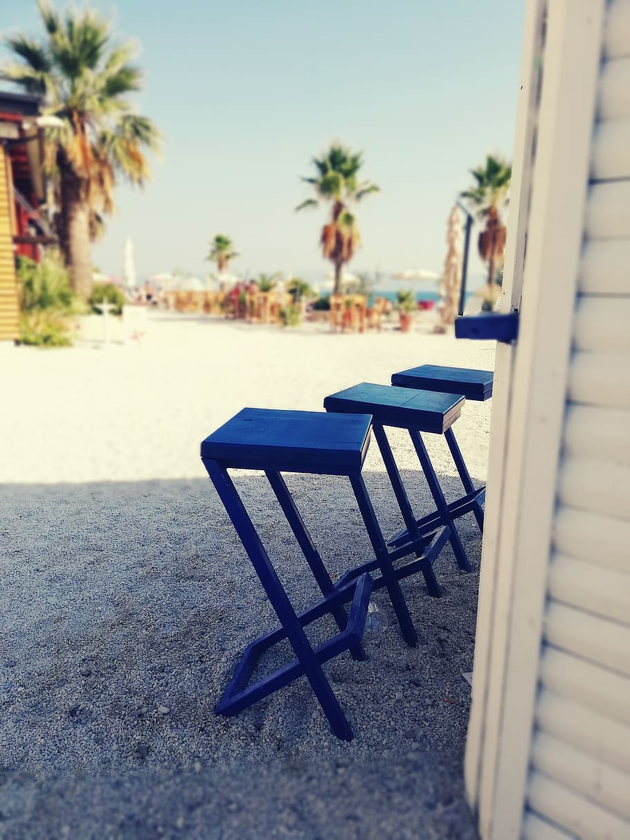 Стул для природы. Реклама стульев на природе. Seas терапия. Сидение под солнцем.