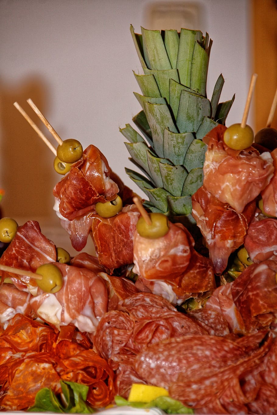 ham, sausage, pineapple, eat, food, meat, wurstplatte, substantial HD wallpaper
