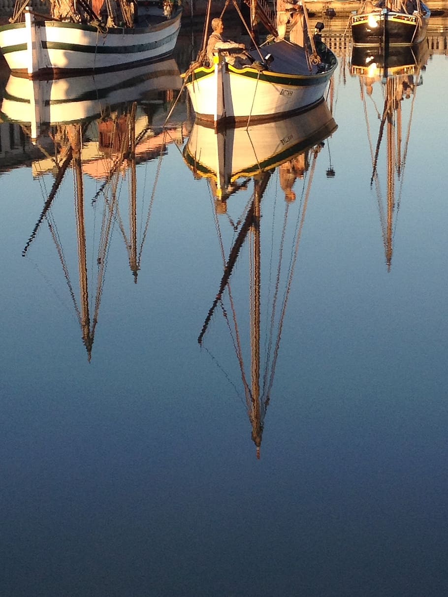 reflection, boats, water, no people, nature, sky, outdoors HD wallpaper