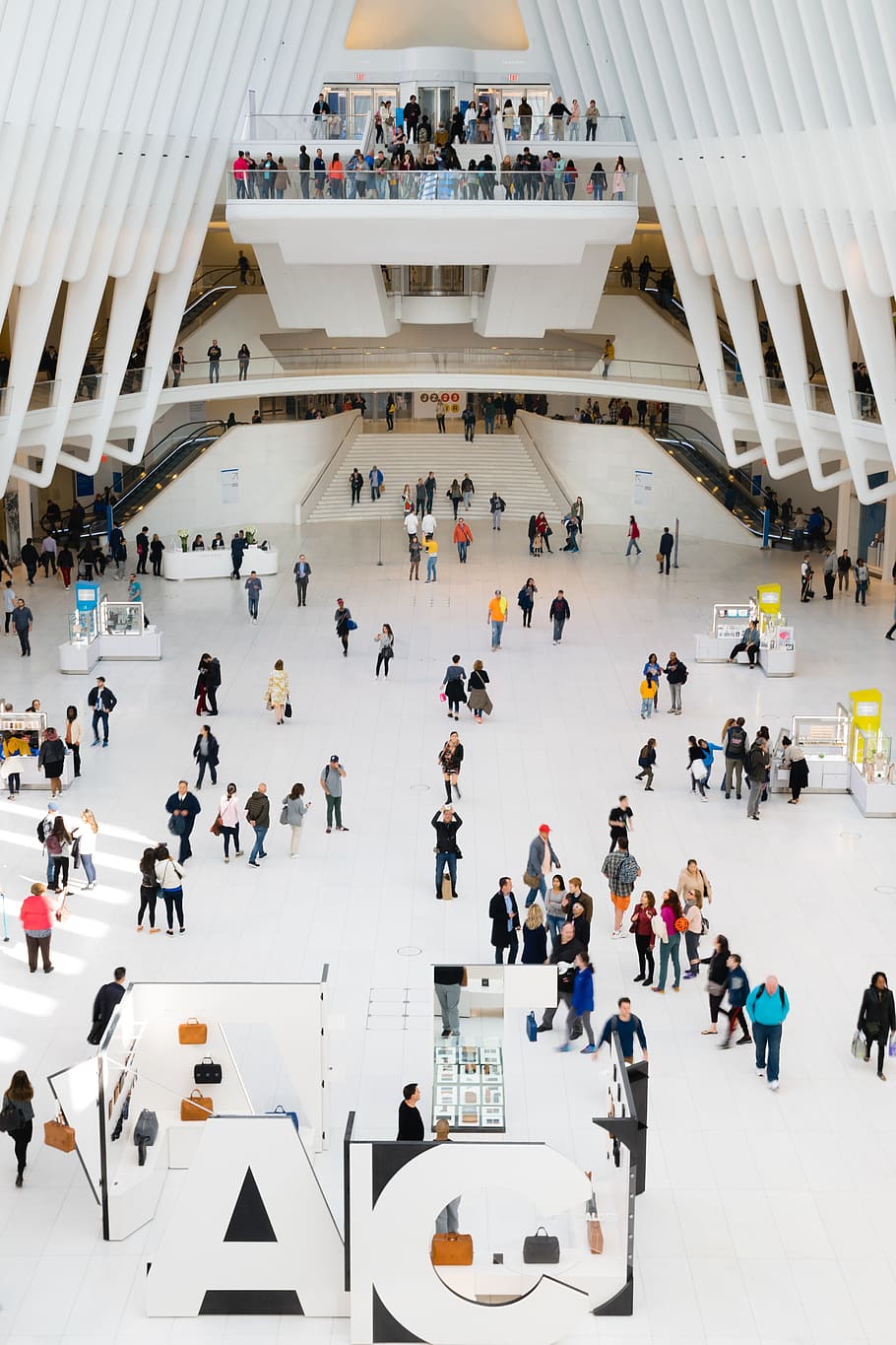 architecture, building, white, space, modern, large group of people HD wallpaper