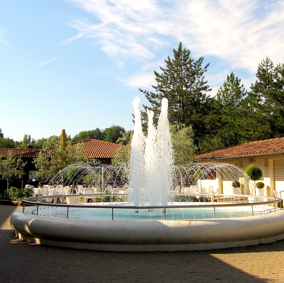 fountain, tuscany, water, tree, sky, spraying, plant, motion HD wallpaper