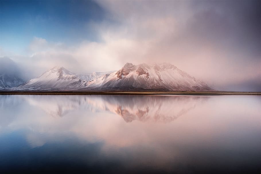 white mountain by the sea during daytime, snow-covered mountain near body of water surrounded with fogs HD wallpaper