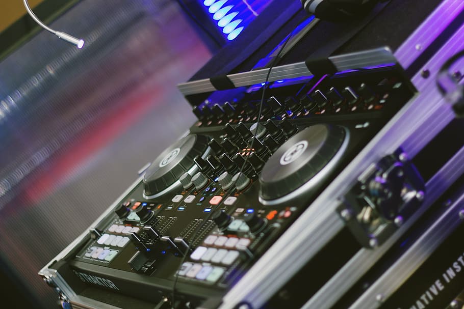 black and gray DJ turntable, disc jockey, nightlife, night club