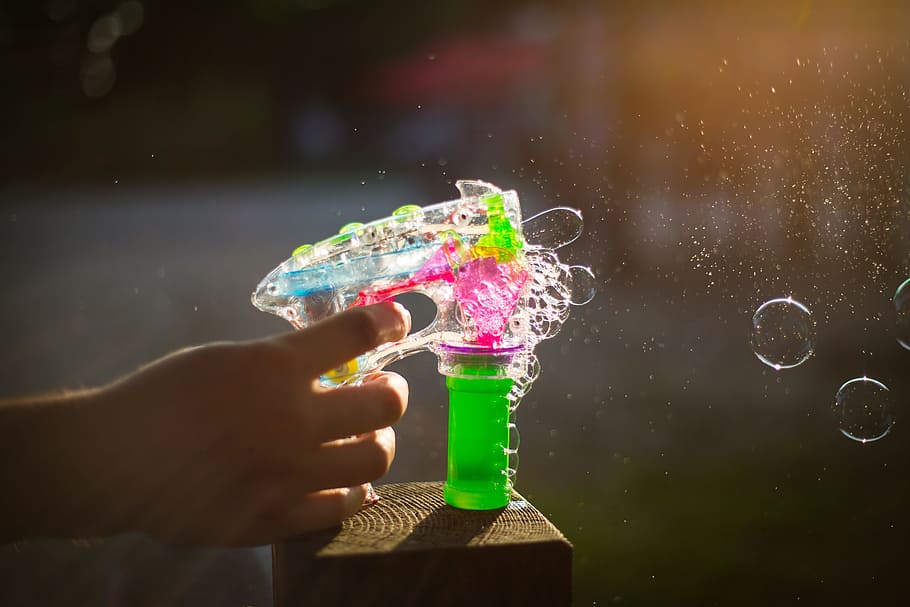 soap bubble, soap bubbles, back light, burst, pistol, water HD wallpaper