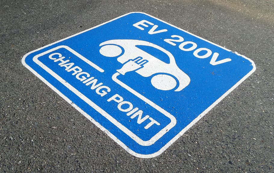 EV 200V charging point on pavement, Sign, Charging, Point, Parking HD wallpaper