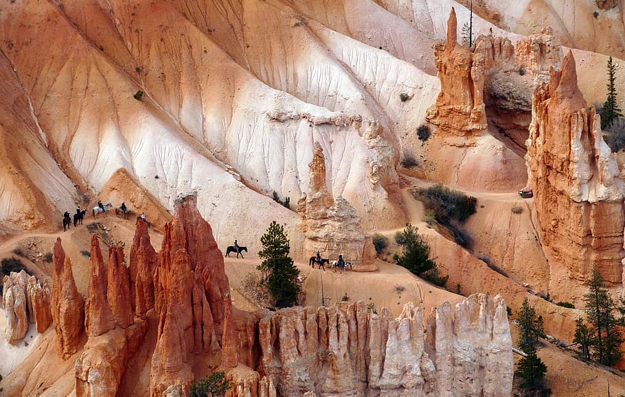 photography of canyon miniatures, landscape, scenic, horseback, HD wallpaper