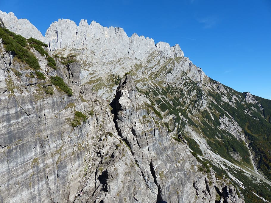 Mountaineer, Stone, Gutter, stone gutter, powerful, hike, surefootedness HD wallpaper