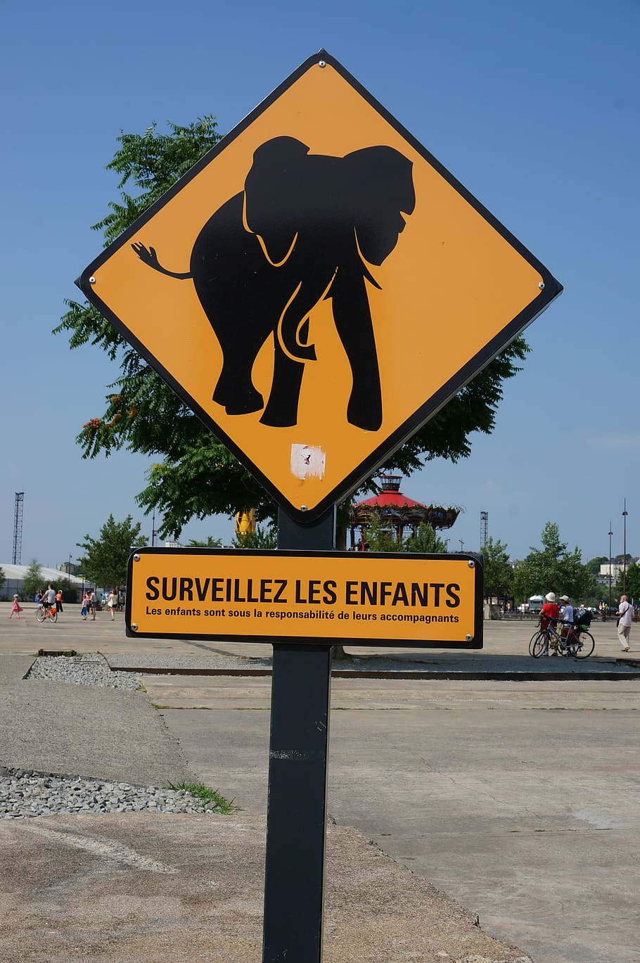 elephant, characters, nantes, sign, communication, road, text HD wallpaper