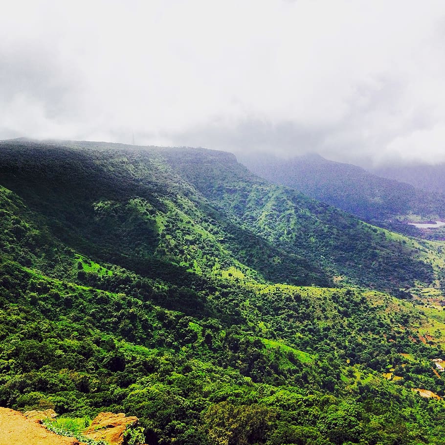 green mountain under white clouds, landscape photo of mountain during daytime HD wallpaper