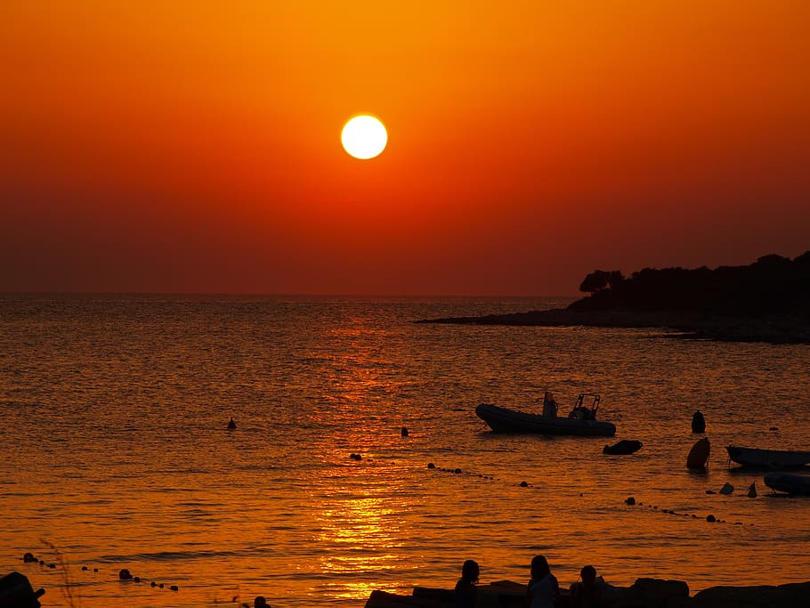 sunset, romantic, booked, sky, water, sea, orange color, beauty in nature HD wallpaper