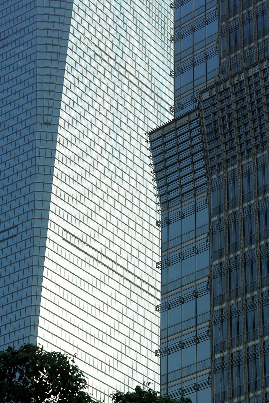 facade, glass facade, skyscraper, mirroring, glass window, discs HD wallpaper