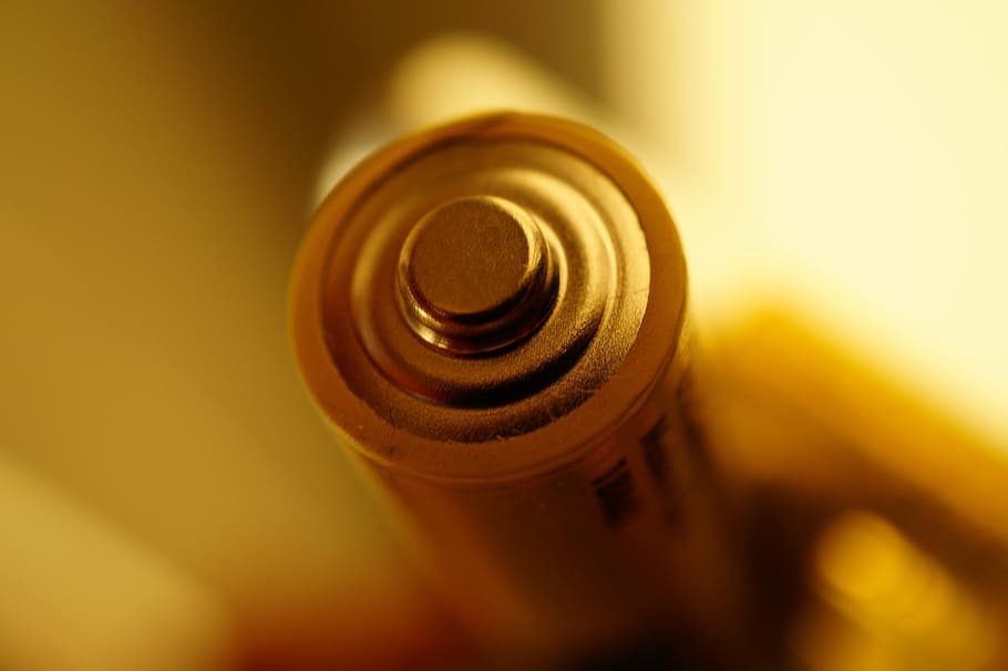 gray and black battery in selective focus photography, close-up view HD wallpaper