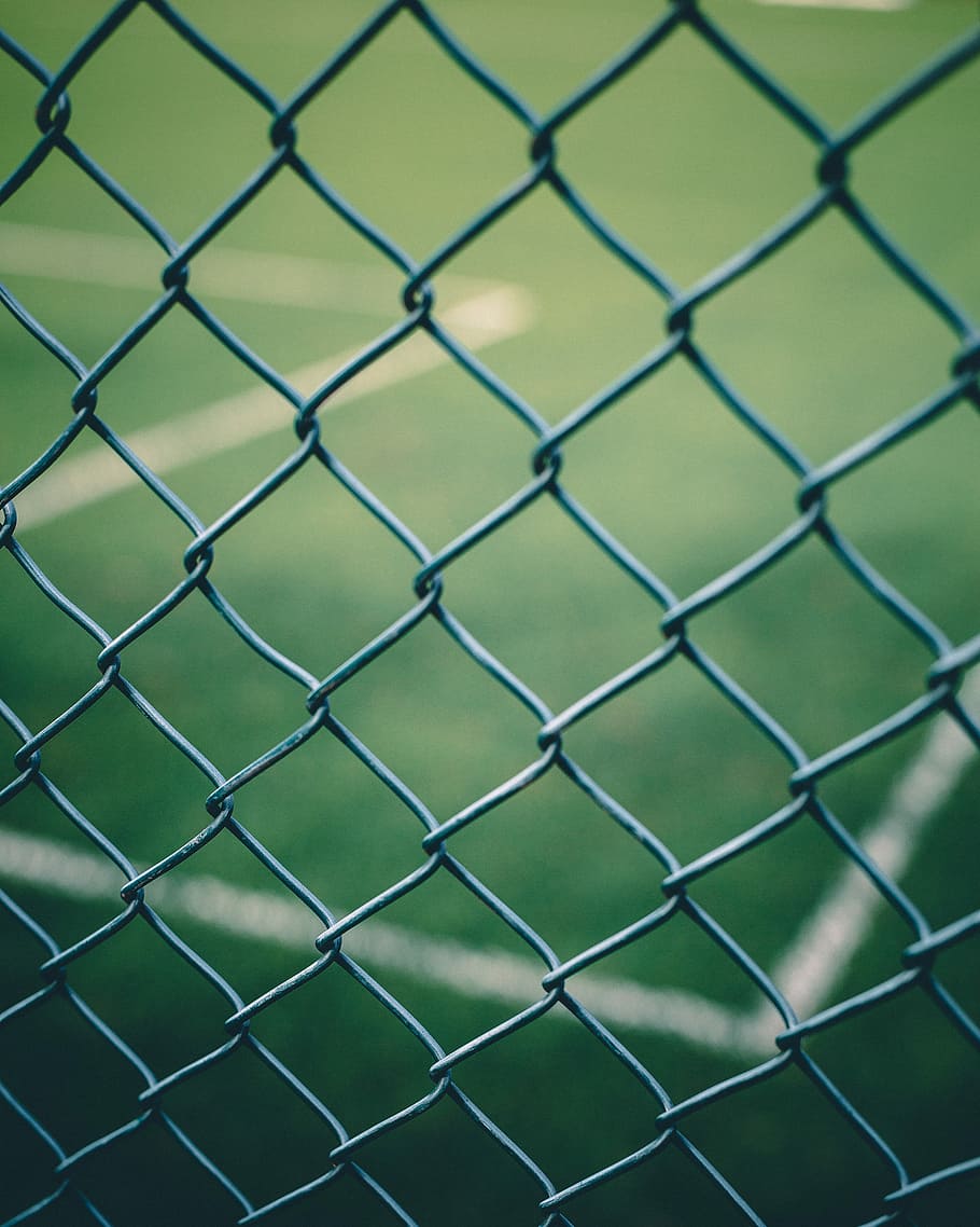 close-up photography of fences, closeup photo of gray metal link fence HD wallpaper
