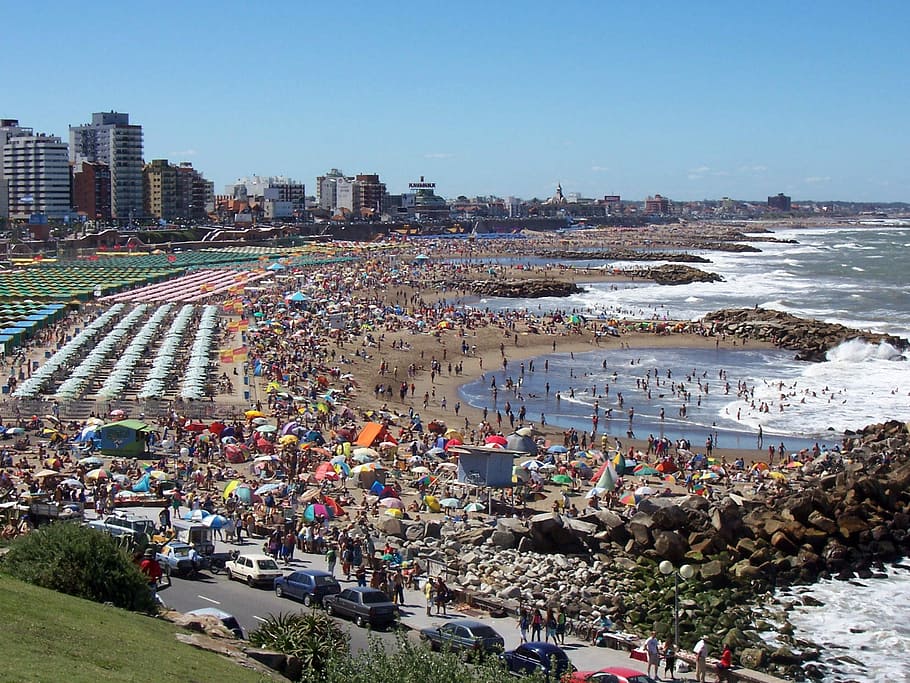 Beach and Crowd at Mar Del Plata, Argentina, beaches, photos, HD wallpaper
