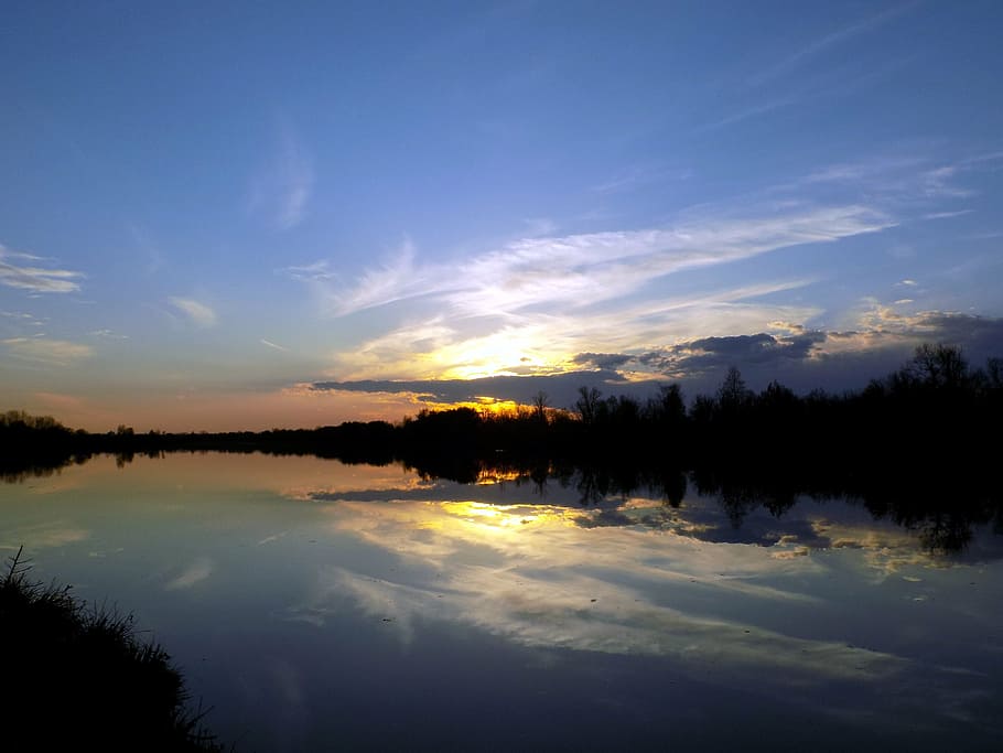 sunset, water, atmospheric, sky, abendstimmung, sunbeam, clouds HD wallpaper