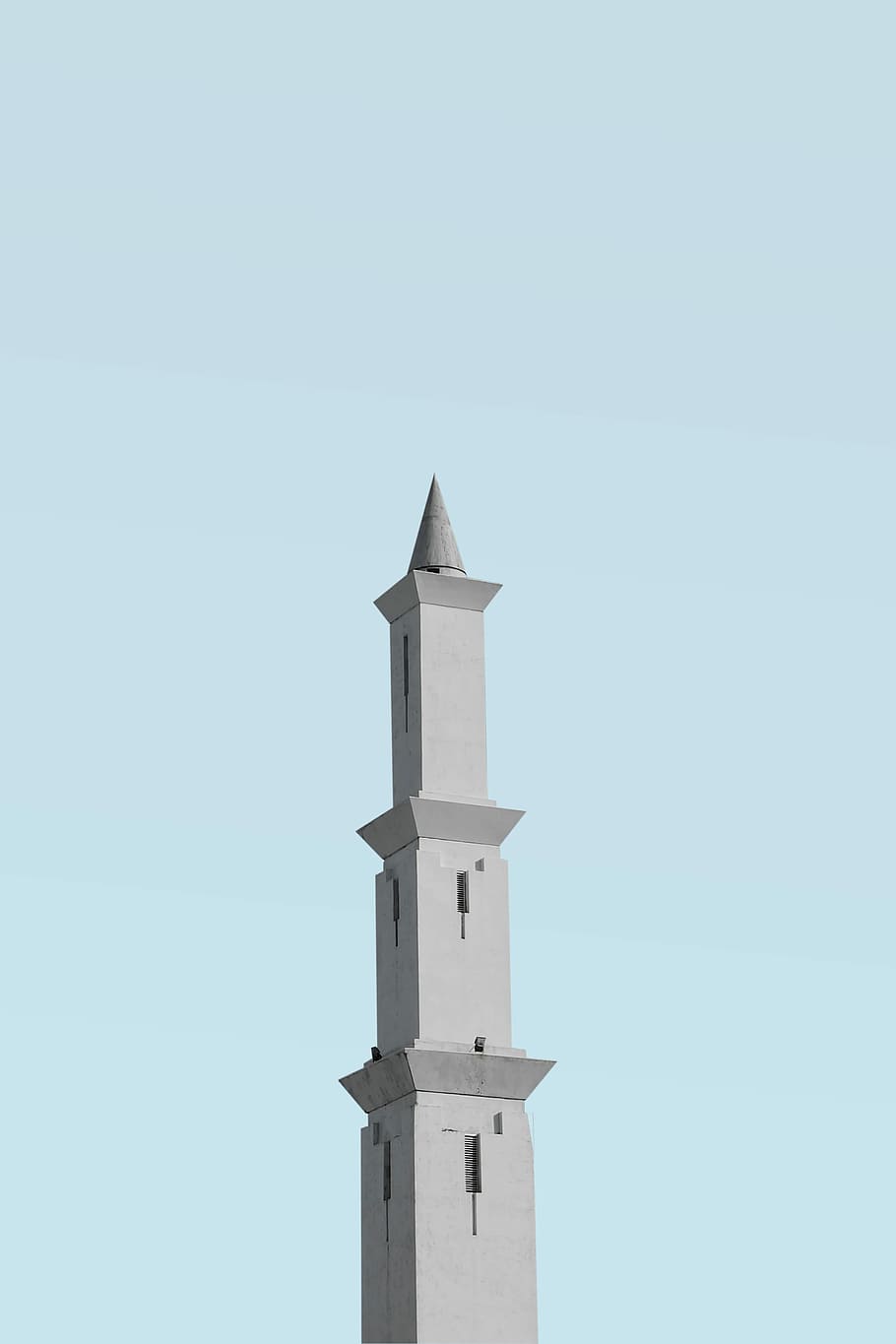 gray concrete tower, gray concrete structure, building, spire, HD wallpaper