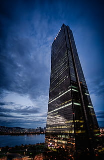 high-rise building with glass windows near body of water, seoul HD wallpaper