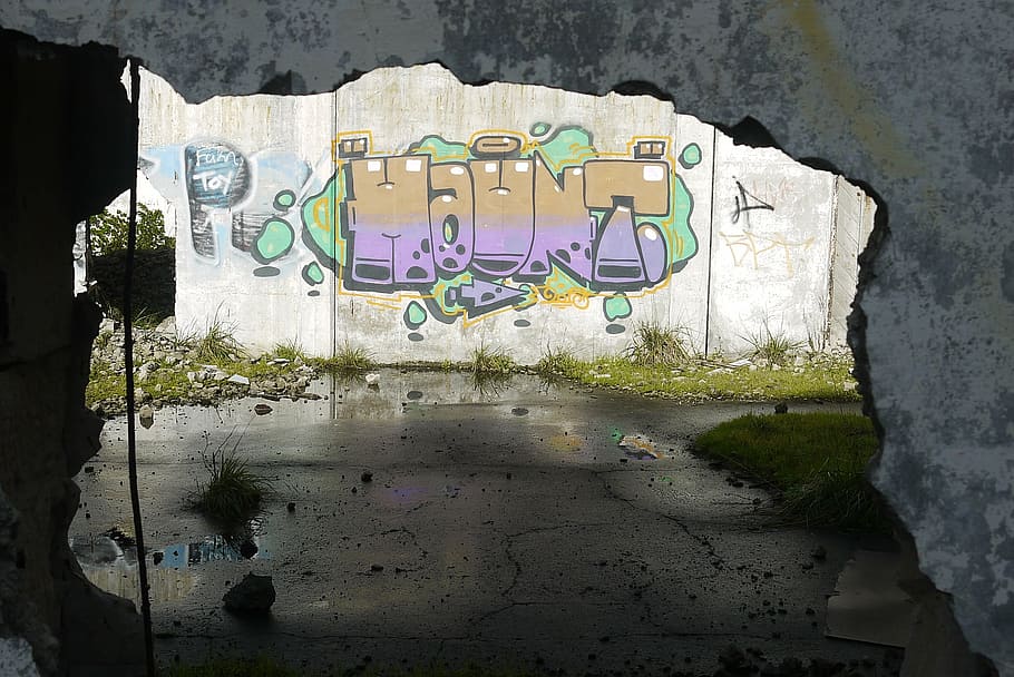 graffiti, shadows, building, ruins, city, ghetto, outdoors HD wallpaper