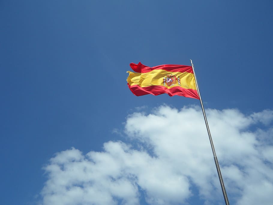 spain, flag, flutter, sky, blue, clouds, wind, windy, hoisted HD wallpaper