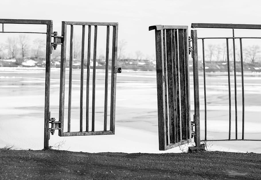gate, door, rusty, key, iron, the ruin, sky, nature, day, no people HD wallpaper