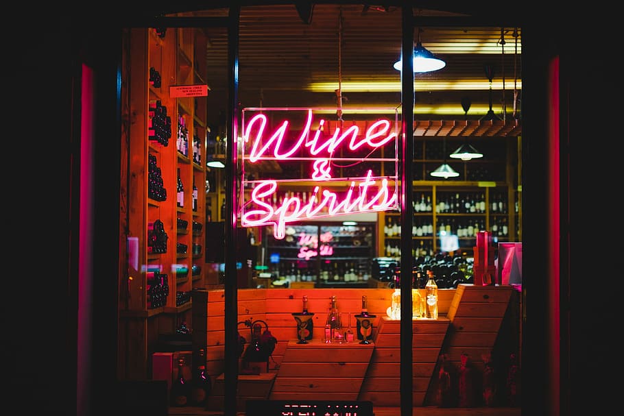 Wine & Spirit neon signage, Wine & Spirits lighted signage, city HD wallpaper