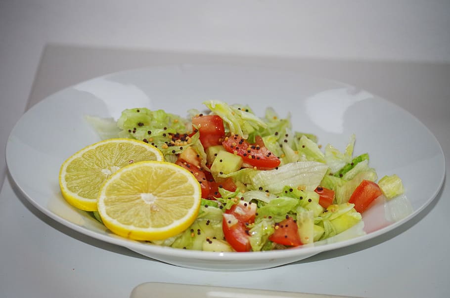 vegetable salad, healthy, plate, lemon, tomato, mustard seeds HD wallpaper