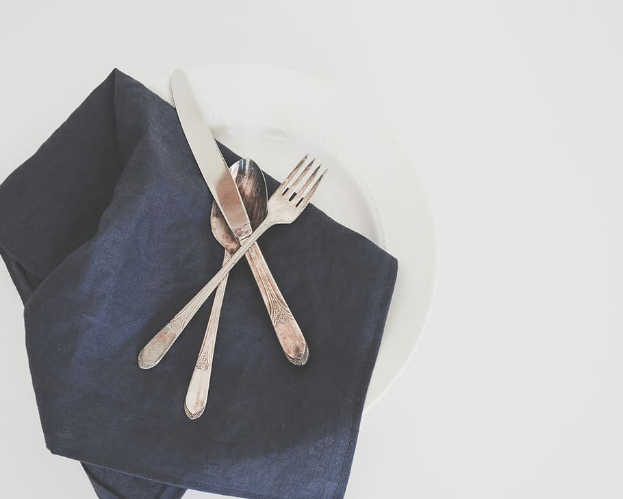 table setting, silverware, dinner, plate, still life, indoors HD wallpaper