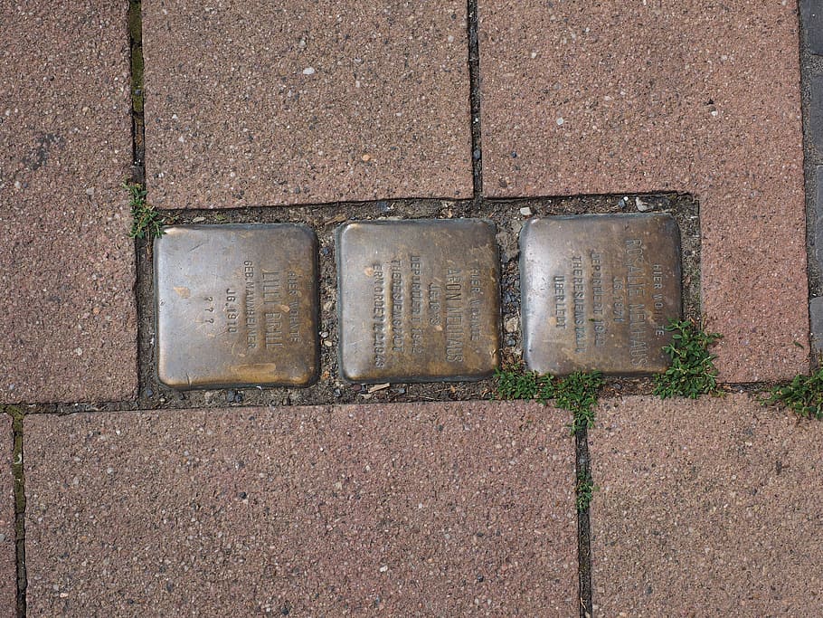Stumbling Blocks, Memorial Plaque, Stone, commemorate, brass plate