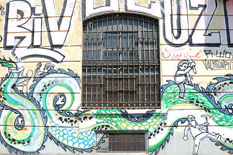 photography of brown window grill outdoor, graffiti wall with black meal window grill HD wallpaper