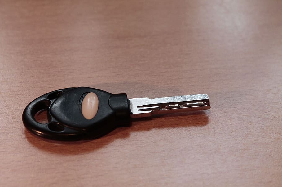 key, security, shut off, safe key, table, close-up, indoors HD wallpaper