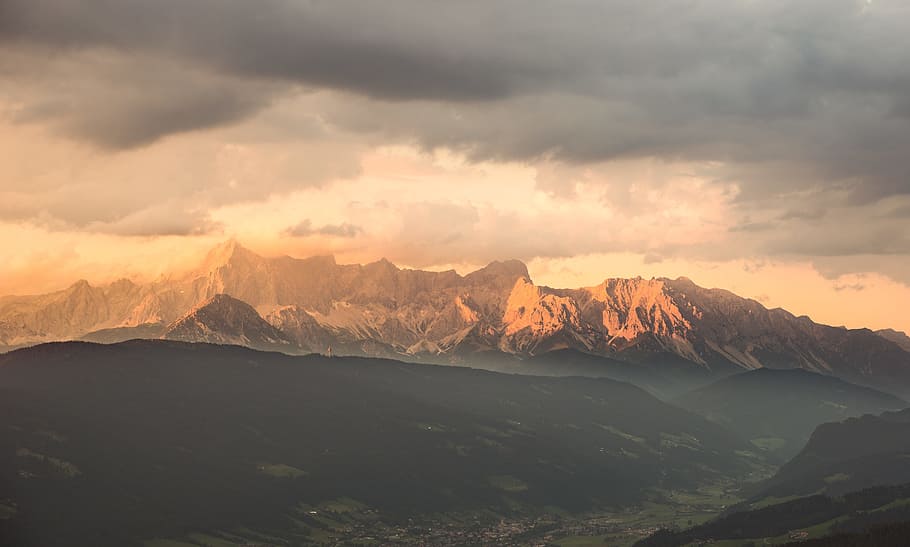 panoramic photography of mountain, brown mountain during daytime HD wallpaper