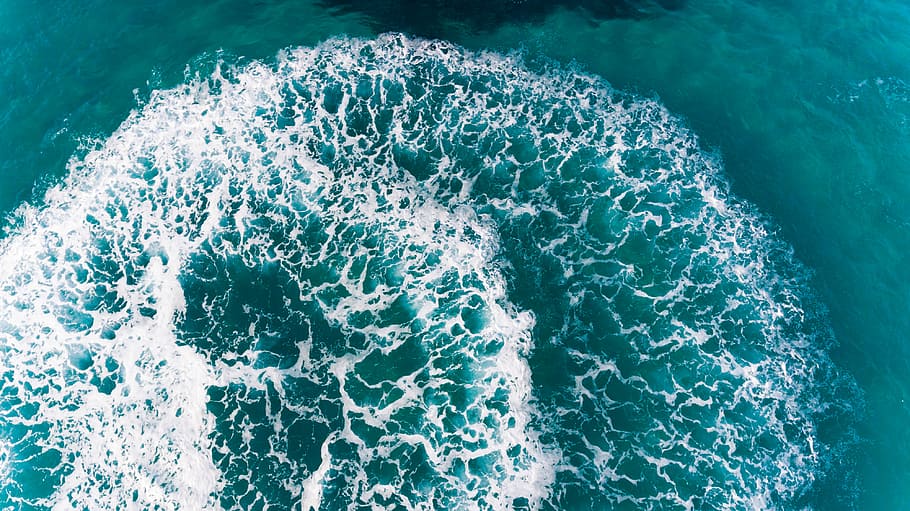 photography of water wave and ripple, blue sea with foam, waterfall HD wallpaper