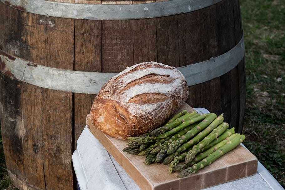 bread, asparagus, wine barrel, cooler, dinner, camping, outdoor cooking, HD wallpaper