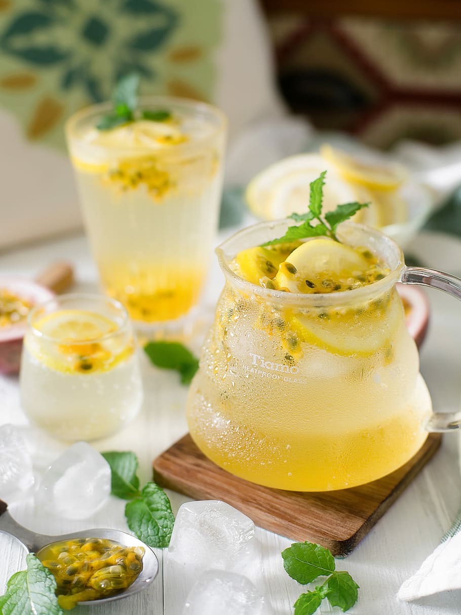 macro shot photography of mug, lemon juice on table, drink, soda HD wallpaper