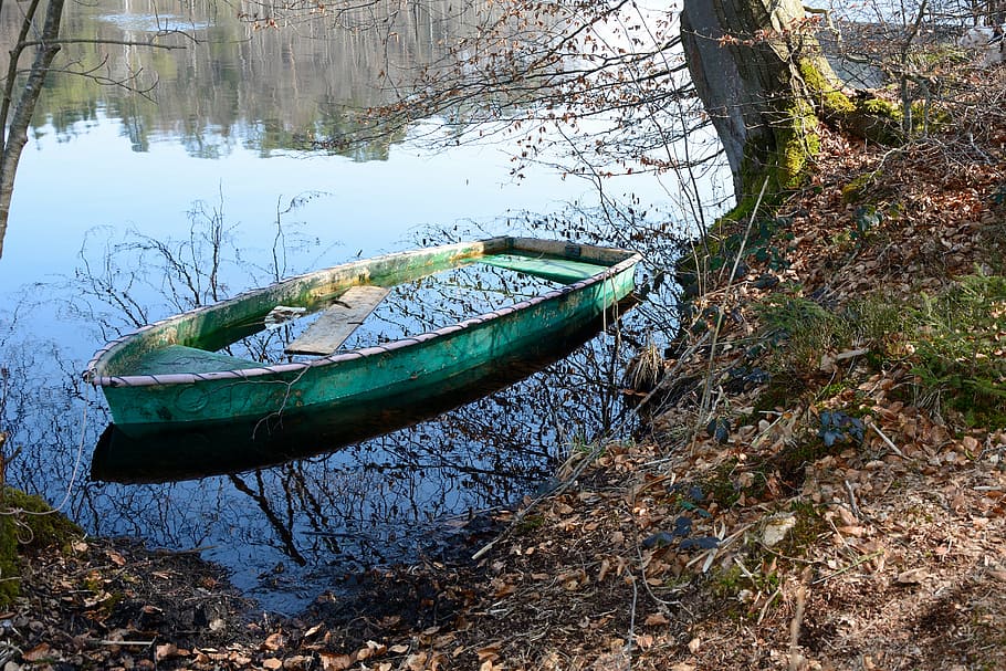 boot, nature, lake, rowing boat, kahn, old, leave, weathered, HD wallpaper