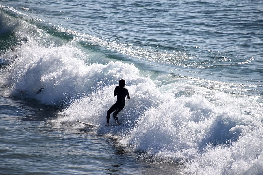 wave, sea, spray, motion, water, surfing, aquatic sport, beauty in nature HD wallpaper