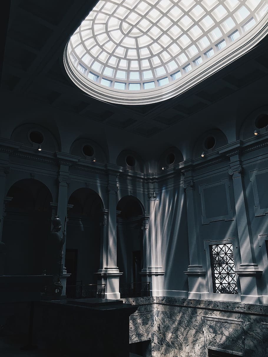 glass panel roof near arch-shaped doorways, white concrete building interior photo HD wallpaper