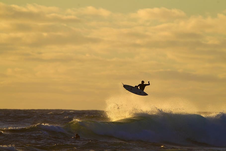 person surfing during daytime, surfer, waves, beach, mar, sea HD wallpaper