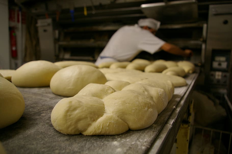 baker baking pastry, bakery, bread, artisan, food, food and drink HD wallpaper
