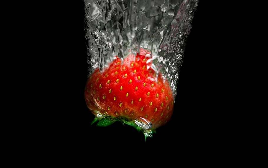 red strawberry, dive, water, bubbles, black, fruit, fresh, food