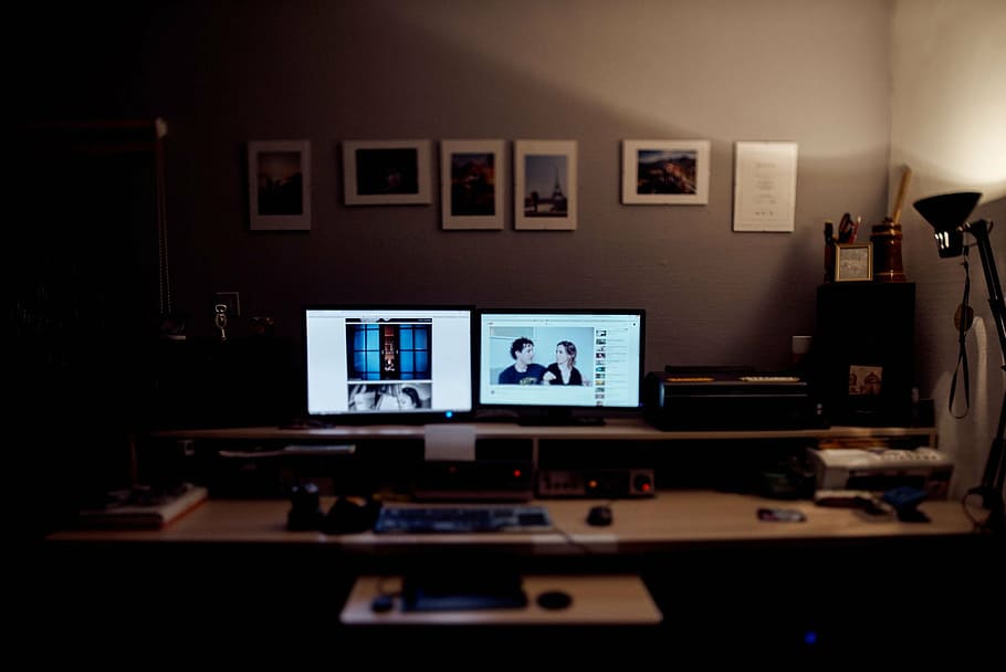 computers, desk, indoors, lamp, office, room, screen, studio, HD wallpaper