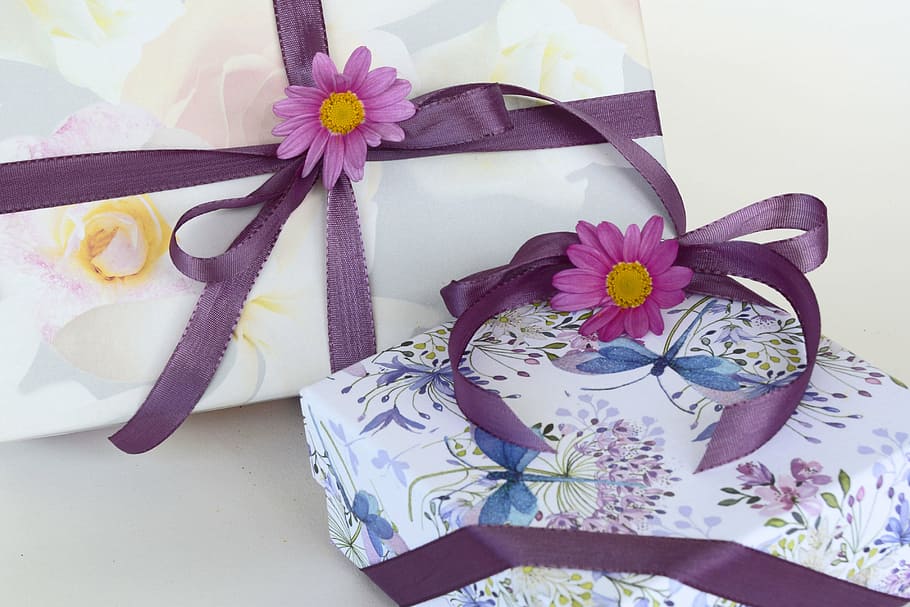 two white floral gift boxes with purple ribbons, gifts, loop, HD wallpaper