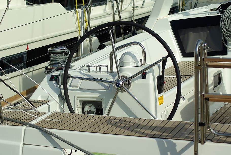 closeup photography of white powerboat, sailboat, bar, navigation HD wallpaper