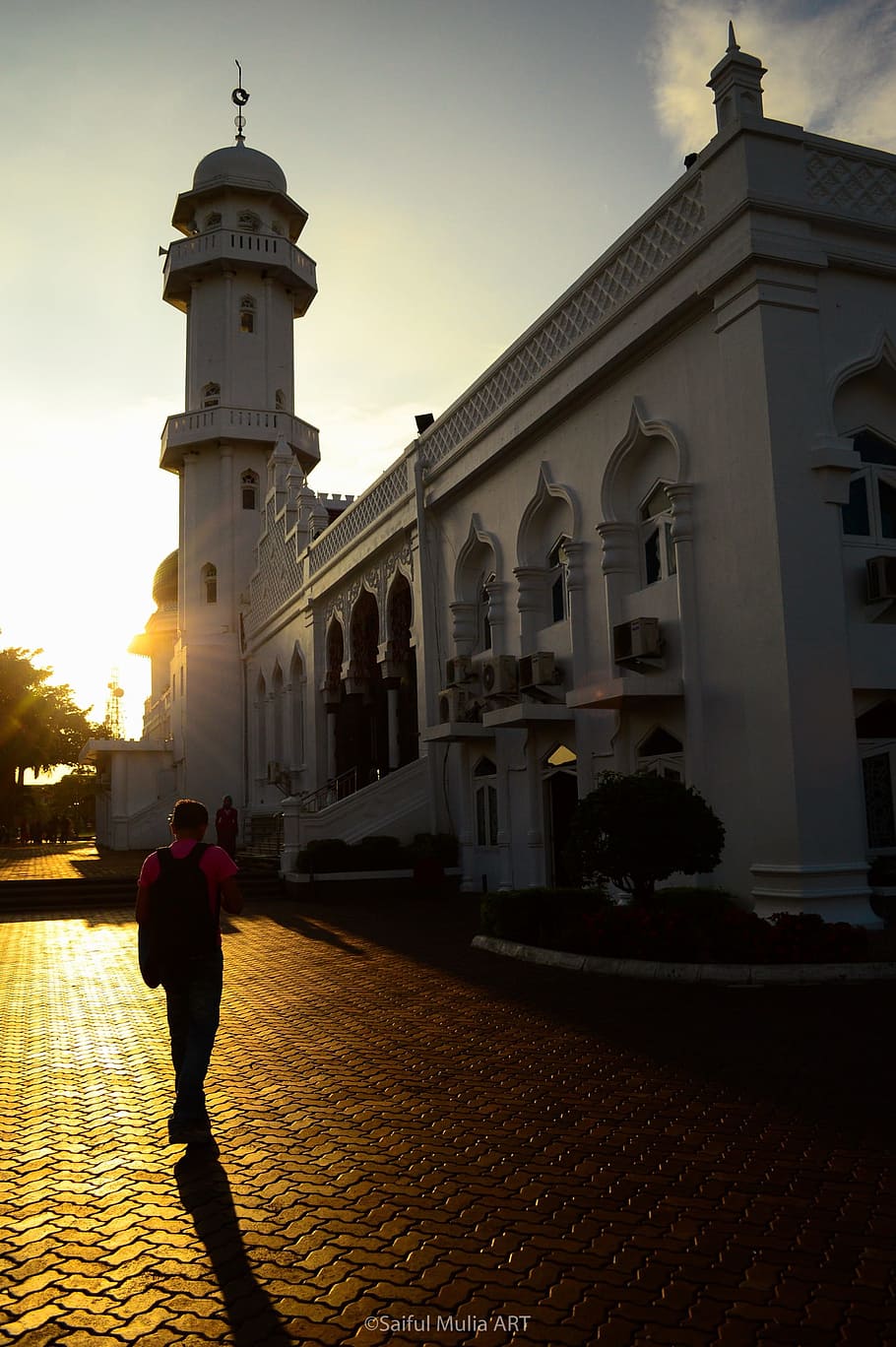 person standing beside white concrete building, Mosque, Minaret HD wallpaper