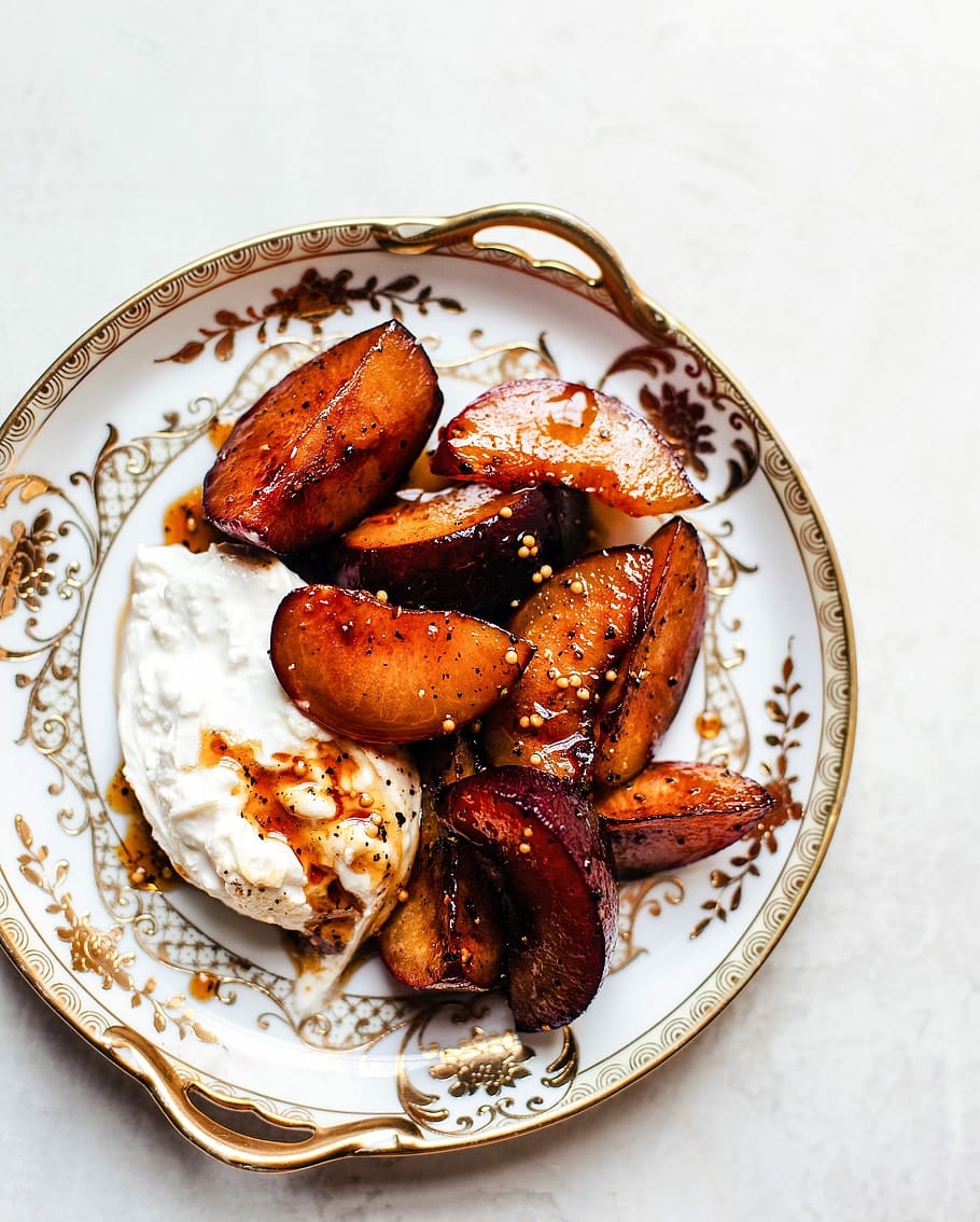 fried dish on plate, plum, cheese, fruit, food, healthy, kitchen HD wallpaper